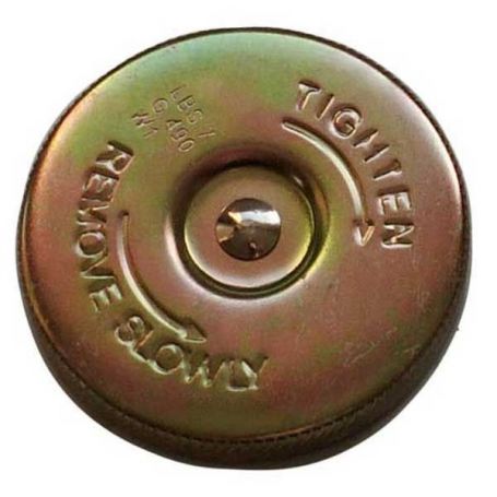 Bouchon de remplissage d'huile moteur réf. 81717845 - Ford New Holland Bouchon de remplissage d'huile moteur réf. 81717845 - Ford New Holland