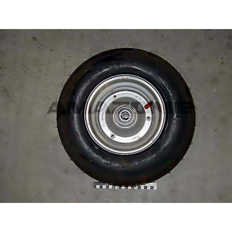ROUE COMPLETE 16X6.50/8 Réf. 1358200 AMAZONE ROUE COMPLETE 16X6.50/8 Réf. 1358200 AMAZONE