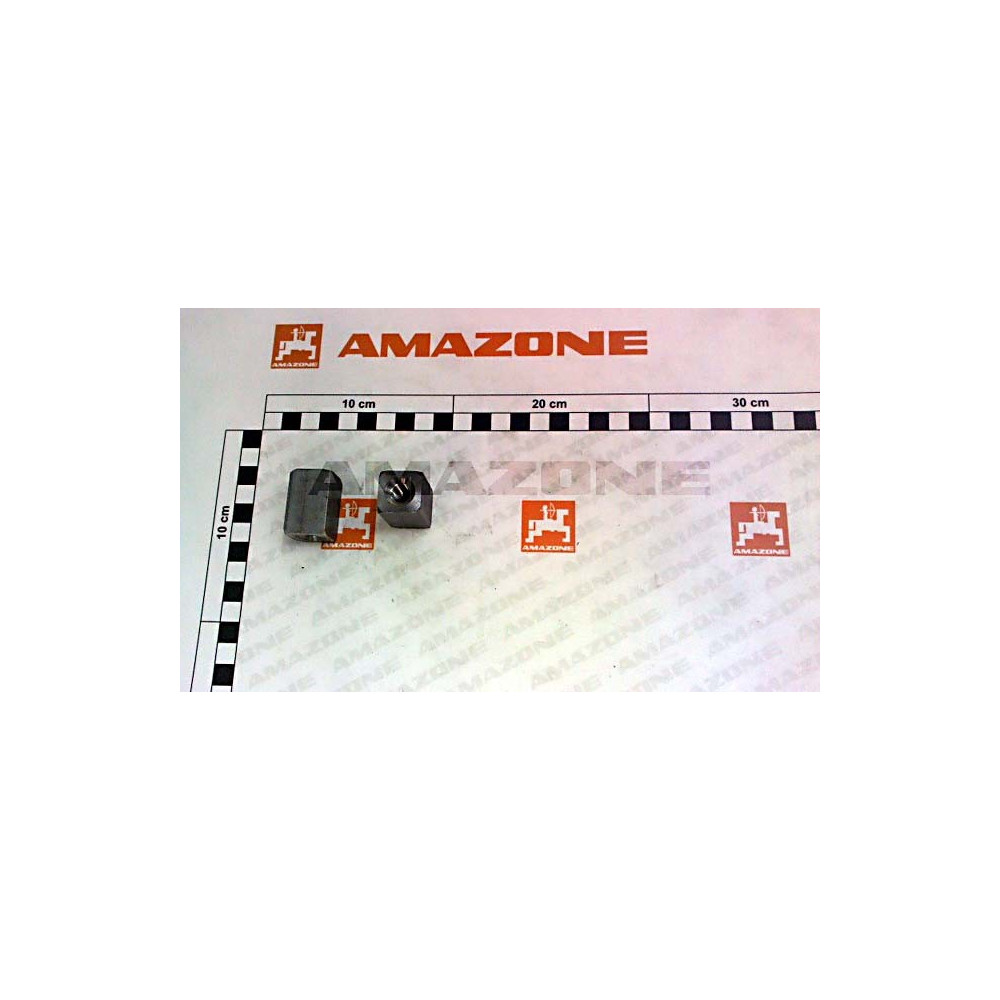 Ecrou 20X20X25 4 pans 1933110 Amazone