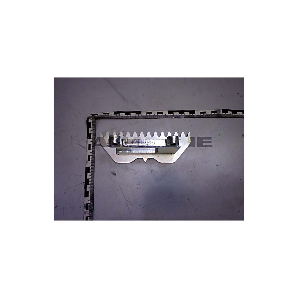 Cremaillere lame niveleuse gauche 217155 Amazone