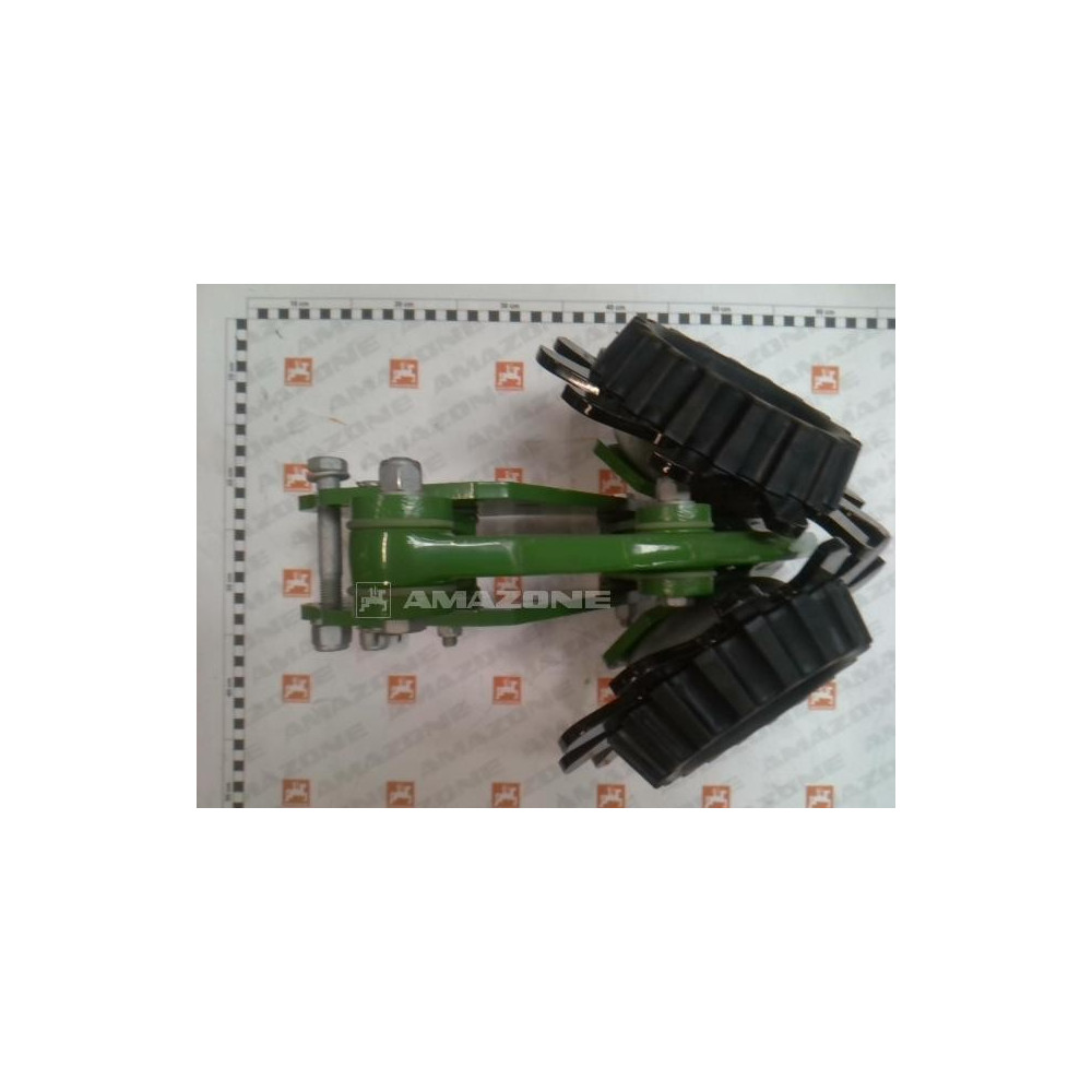 Chasse debris rotatif sur parallelo 236970 Amazone
