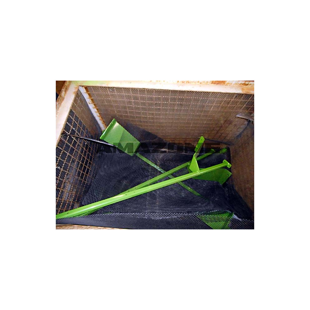 Support marche pied gauche 3M 78101655 Amazone