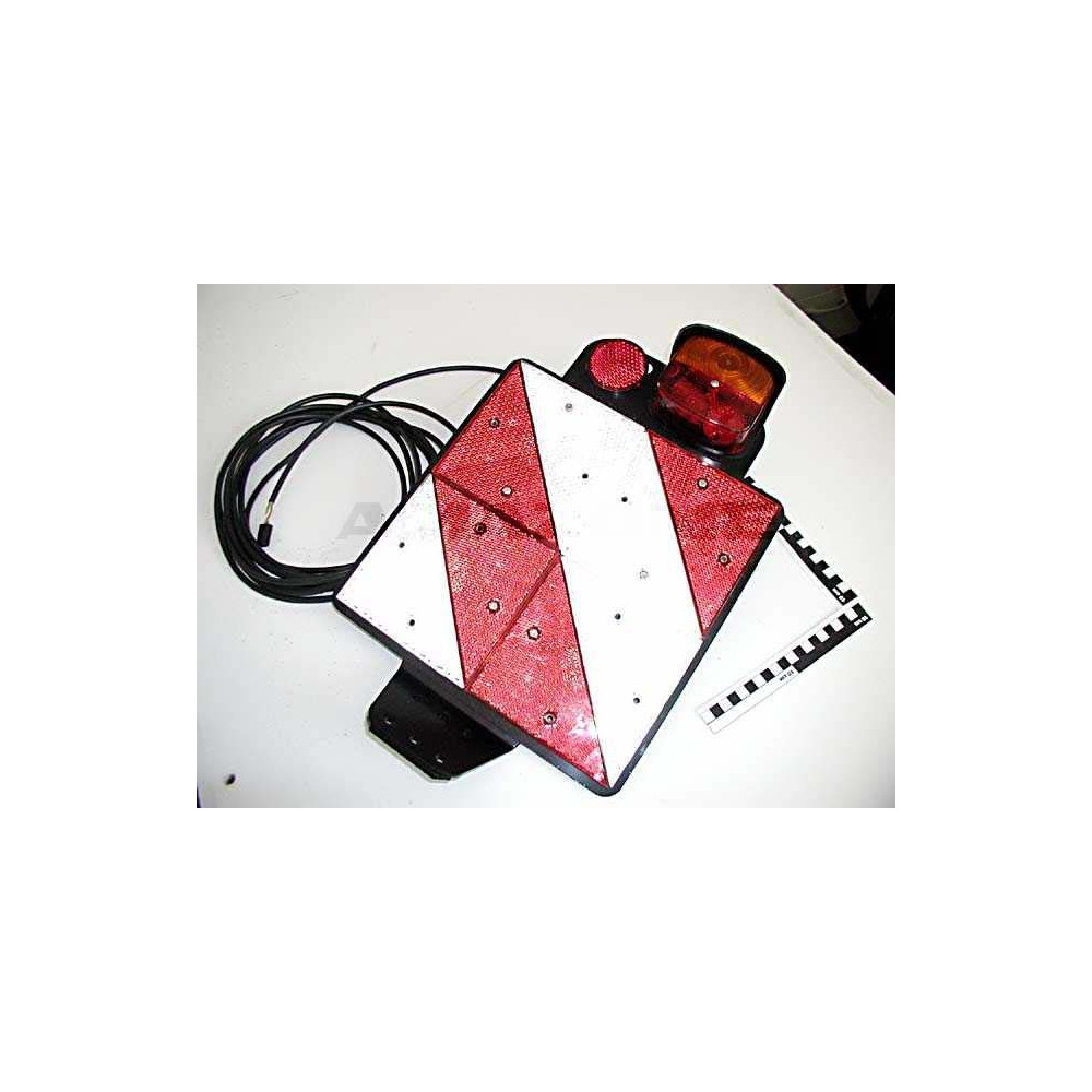 Eclairage AR DR. avec 6M de cable 78200857 Amazone