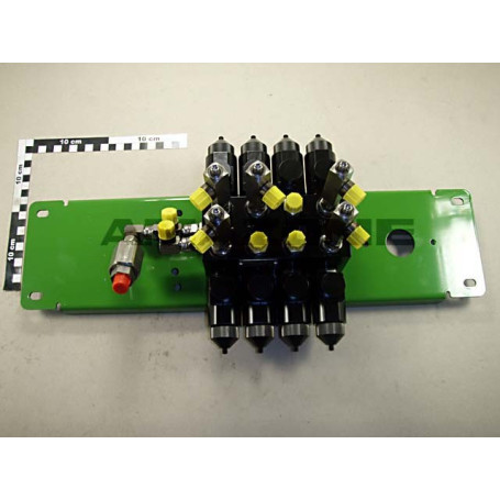 BLOC HYDRAULIQUE 8 VOIES UF Réf. 917270 AMAZONE BLOC HYDRAULIQUE 8 VOIES UF Réf. 917270 AMAZONE