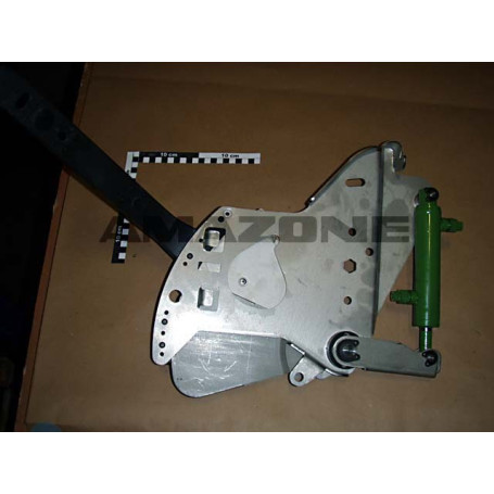 Dessous caisse cpl gauche Réf. 933088 - AMAZONE Dessous caisse cpl gauche Réf. 933088 - AMAZONE