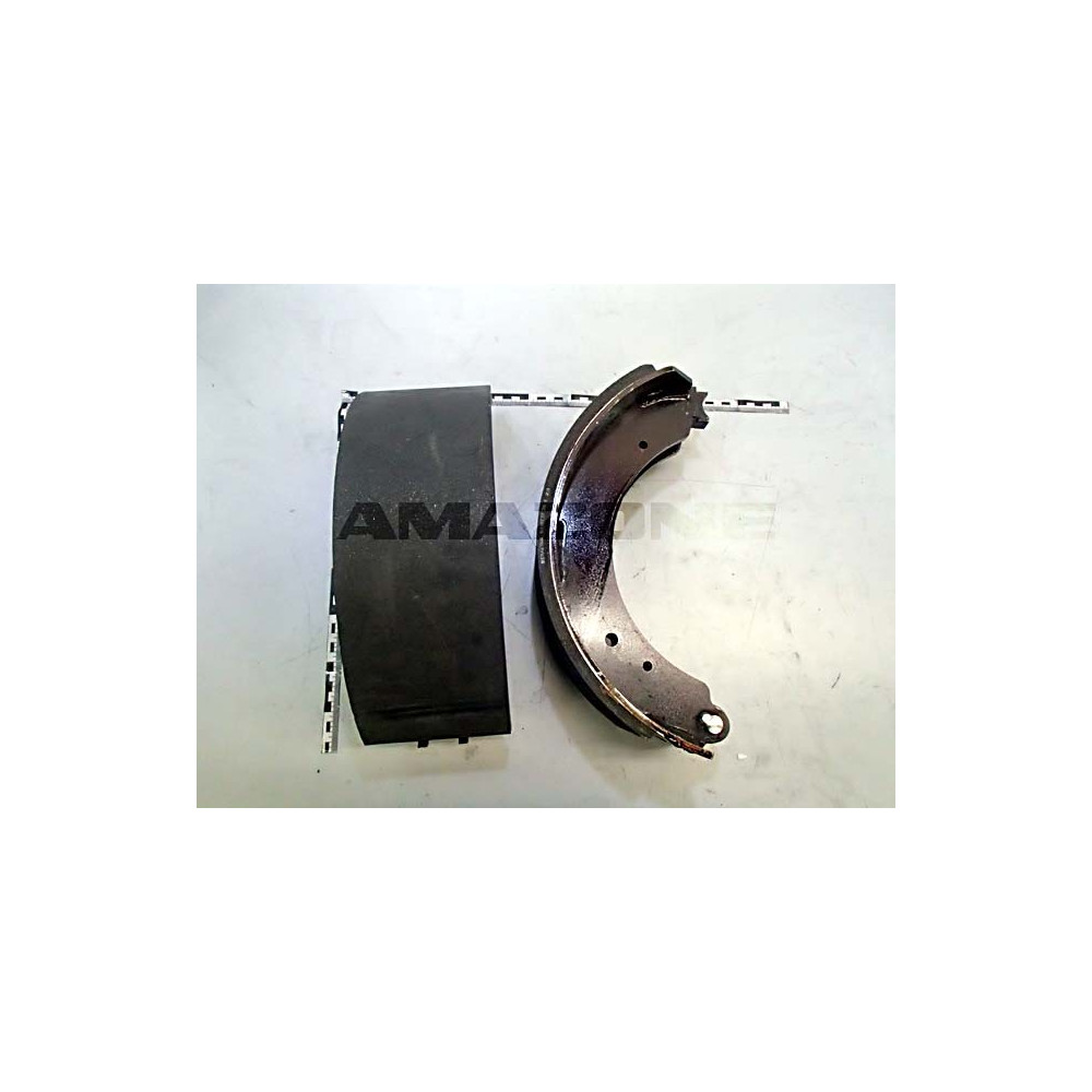 Jeux de machoires de freins 941320 Amazone