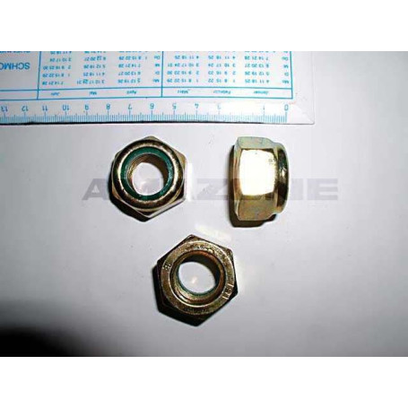 ECROU 20 7040 8 A2G Réf. DE306 AMAZONE ECROU 20 7040 8 A2G Réf. DE306 AMAZONE