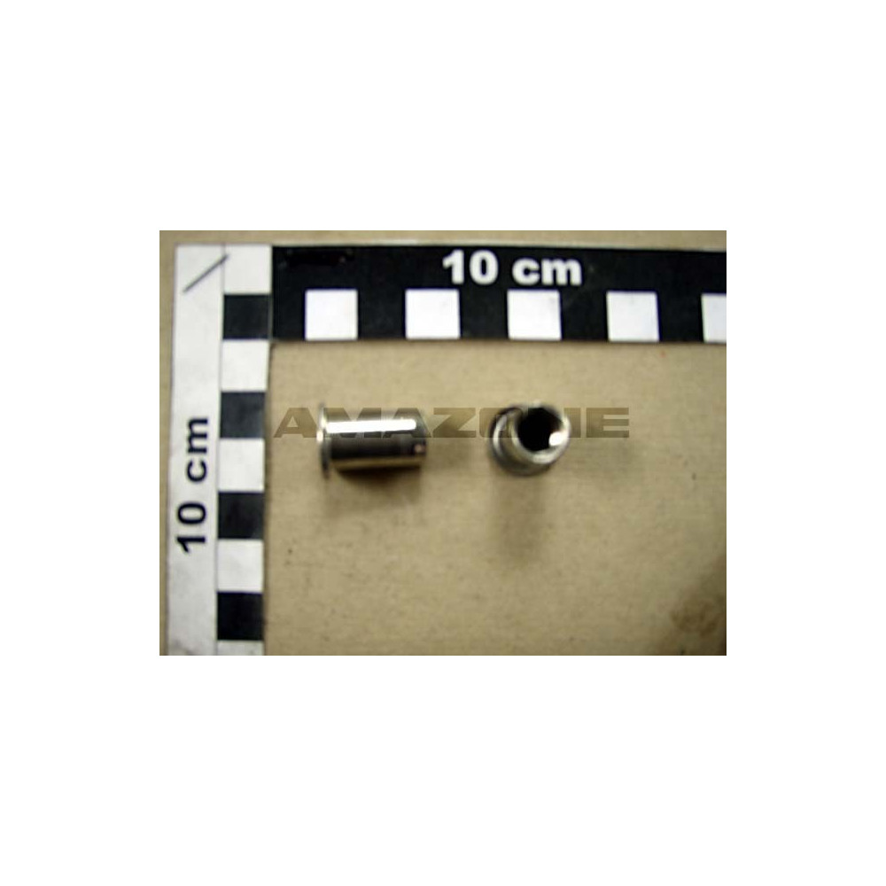 Douille filetee m8x18.5 DE400 Amazone