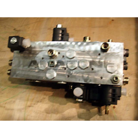 BLOC HYD. RELEVAGE CIRRUS ACTIV Réf. GD535 AMAZONE BLOC HYD. RELEVAGE CIRRUS ACTIV Réf. GD535 AMAZONE
