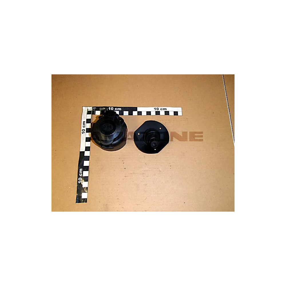 Prise femelle 13 poles NF086 Amazone