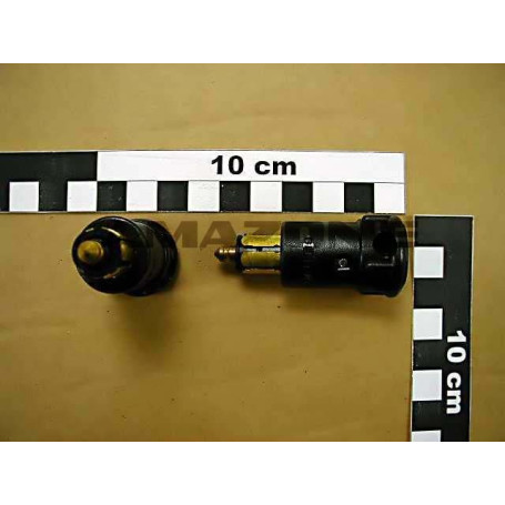 PRISE MALE 2 POL 12 V Réf. NF093 AMAZONE PRISE MALE 2 POL 12 V Réf. NF093 AMAZONE