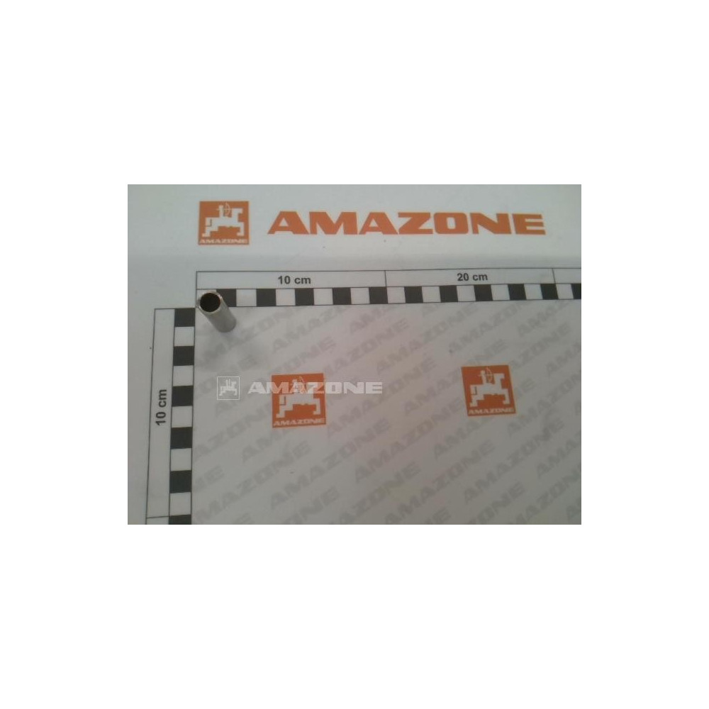 Entretoise longue 8.2 X 28 Y5652661 Amazone